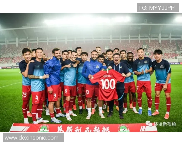 广州篮球队在邀请赛中的团队协作表现分析与点评