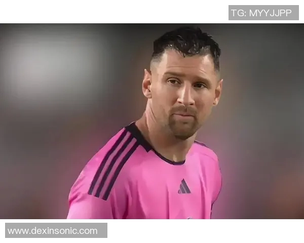 没有眉毛的足球明星如何在绿茵场上创造传奇故事与个人魅力